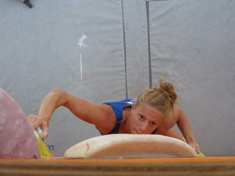 Coupe d&rsquo;Europe de bloc jeune de L&rsquo;Argentière La Bessée: Manon HILY en tête à l&rsquo;issue des qualifications