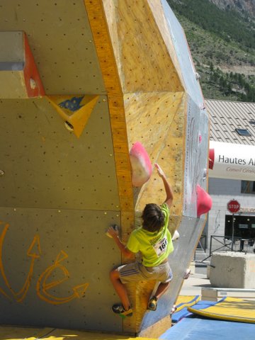 Tout A Bloc 2013: Iliann CHERIF gagne en poussin, Fanny Gibert est en finale ce soir