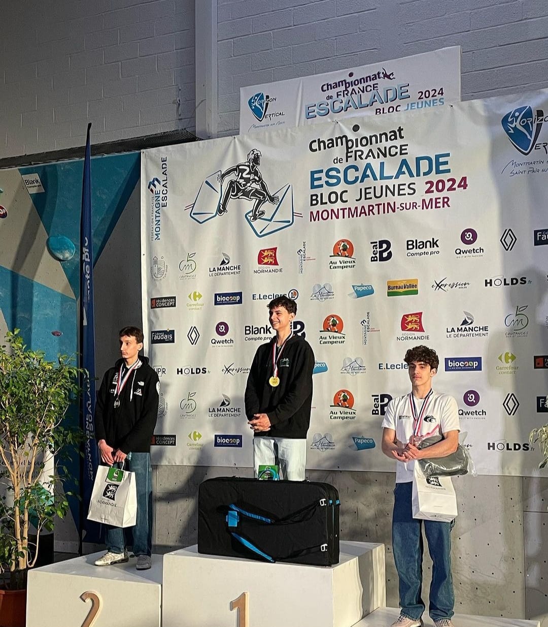 Max BERTONE Champion de France de Bloc U18 !